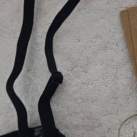 SKIMS SILK UNDERWIRE BRA NWT - Picture 6 of 10